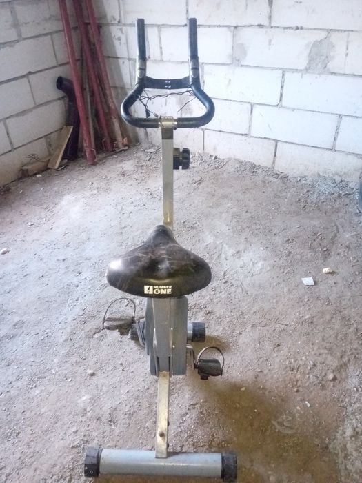 Bicicletă fitness pliabilă Training One 147 Magnetic – 300 lei