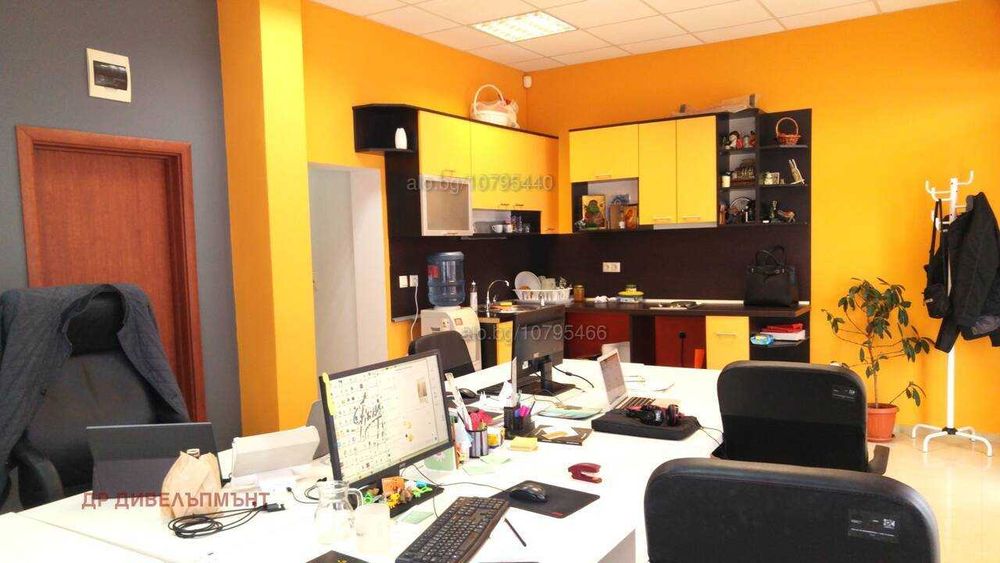 Дава се под наем Магазин в София, Младост 1 - 234 кв.м за 1783.98 € - Снимка #9