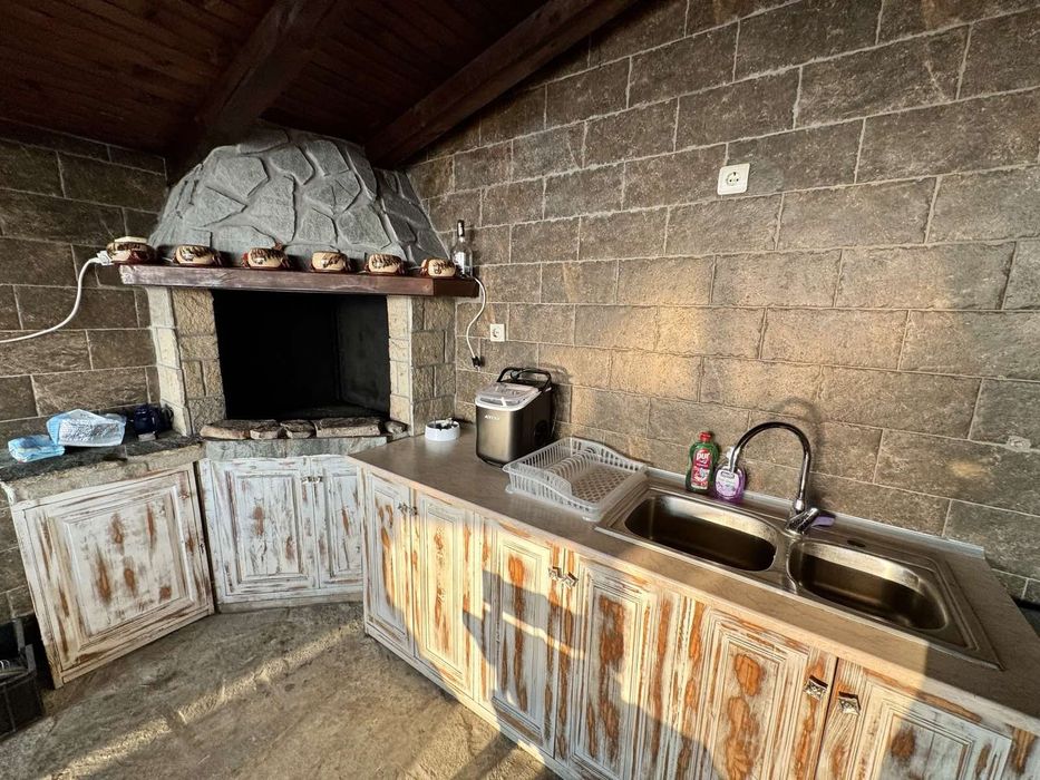 Къща за гости на брега на язовир Йовковци Еленски балкан