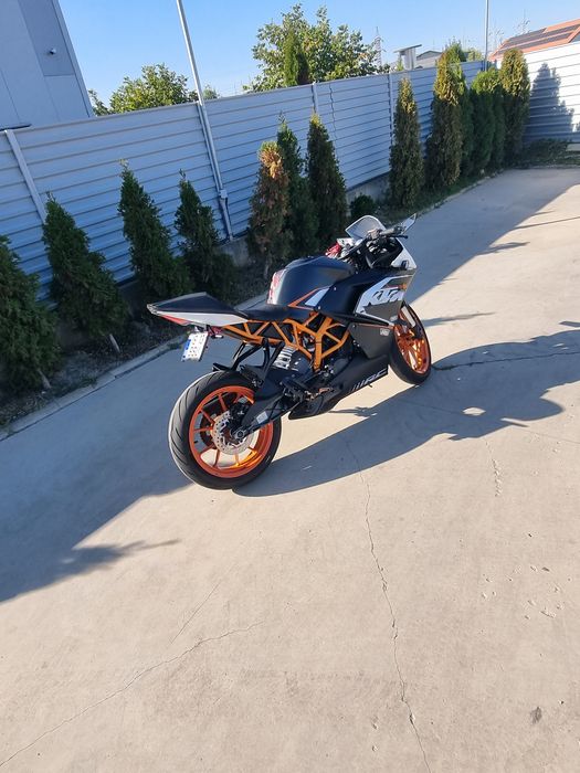 Ktm rc 125  A1-16 ani