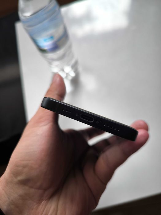 iPhone 15 Mate Black