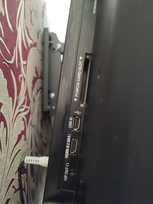 Продам телевизор LG