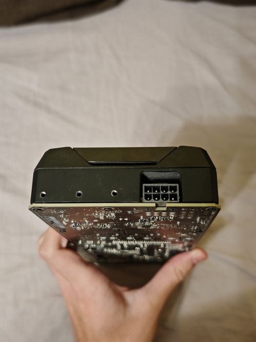 Nvidia Quadro P5000, 16GB GDDR5, 256-bit