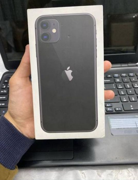 iPhone 11 чёрный 128гб