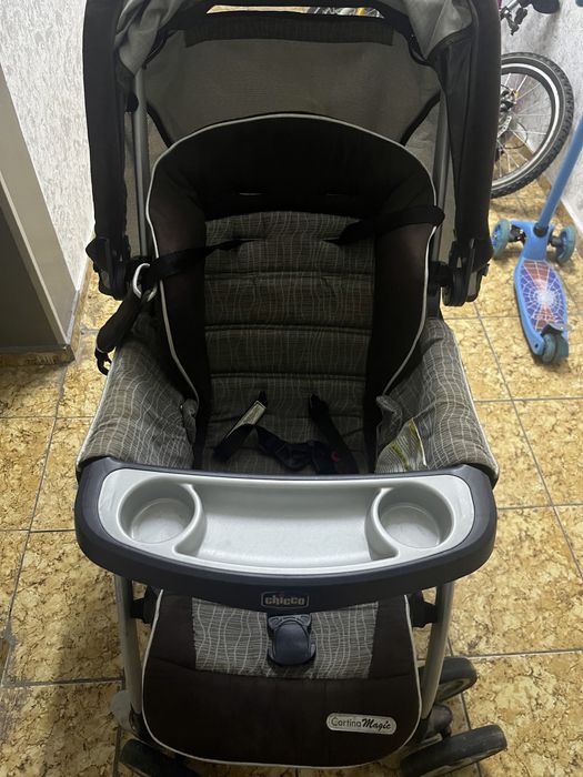 Продам коляску chicco