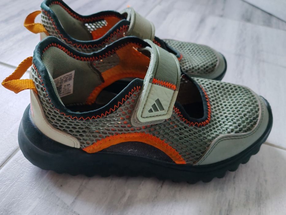 Летни маратонки/ сандали Adidas 33.5