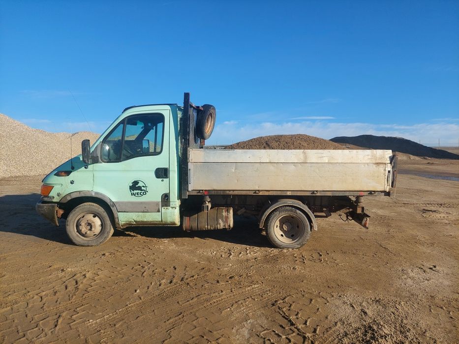 Iveco basculabil pe cutie