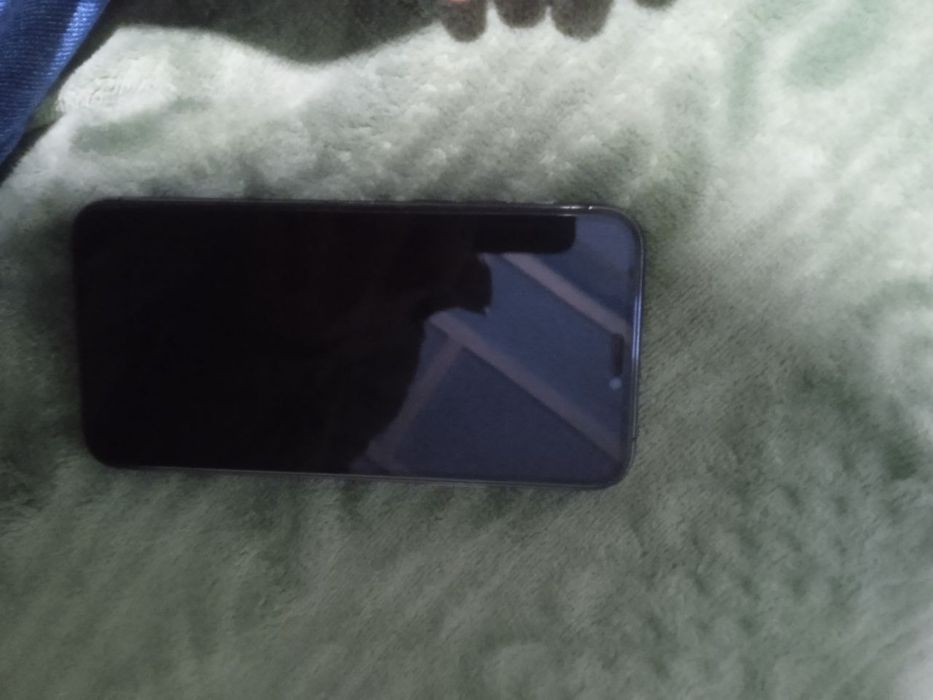 Iphone 11 pro  64gb  ……