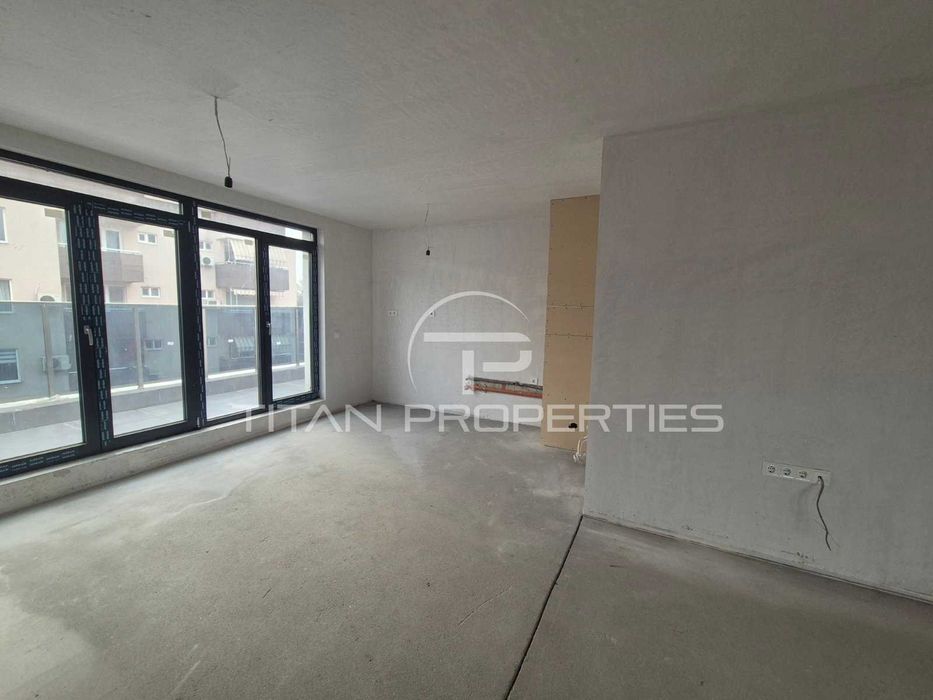 Продава се Тристаен апартамент в Пловдив, Младежки Хълм - 123 кв.м за 1830 €/кв.м - Снимка #2