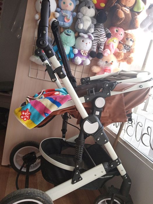 Срочно продам коляску