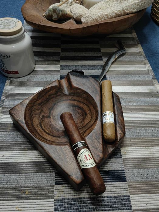 Арт пепелник за пури