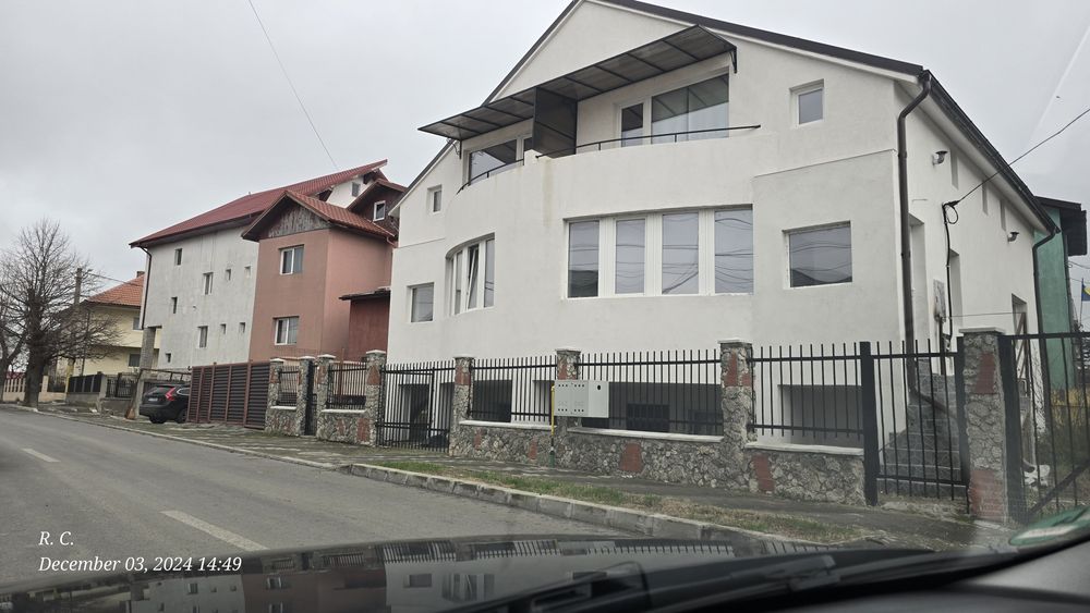 Apartamente, Garsoniere, Curte, Parcare, Vedere spre Lac si Mare