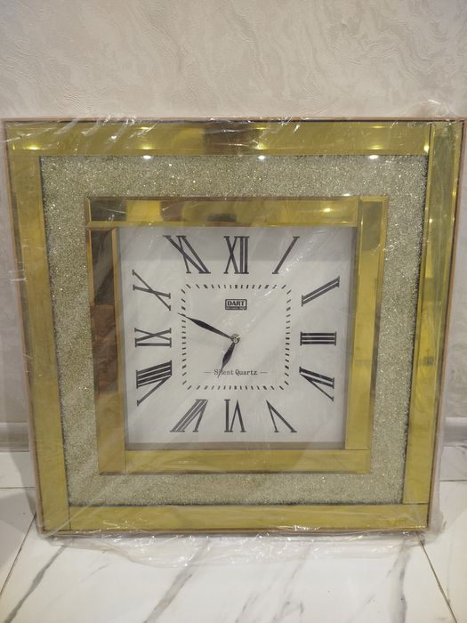 Продаётся Часы Настенные