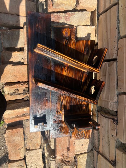 Стойка за вино и чаши