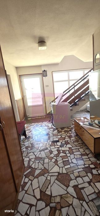 Casa de vanzare cu 6 camere in Busteni