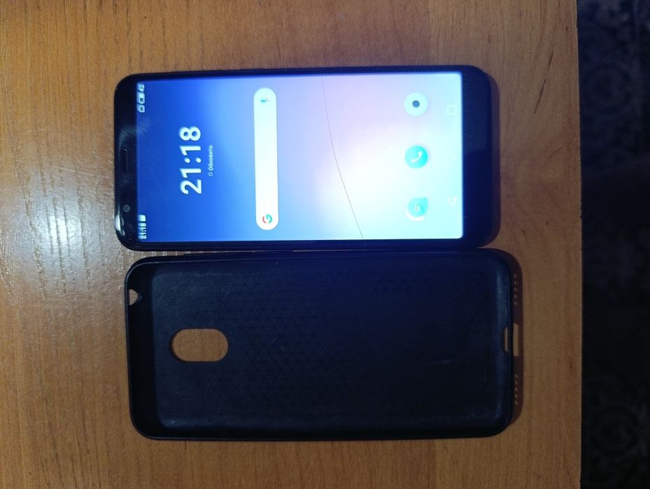 Продам телефон Meizu m8c