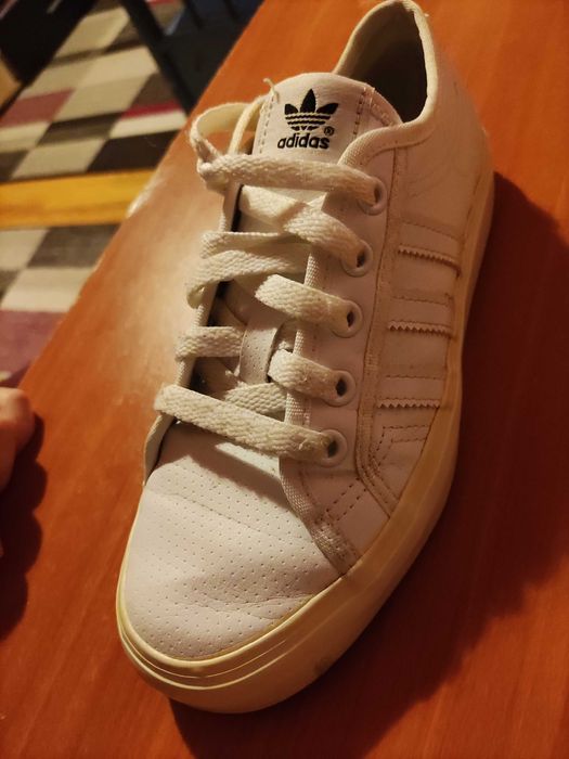 Teniși Adidas mărimea 36/37