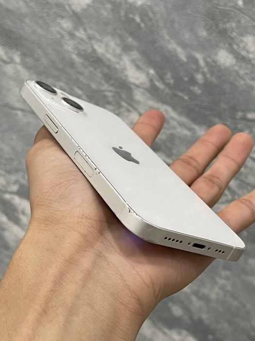 iPhone 13