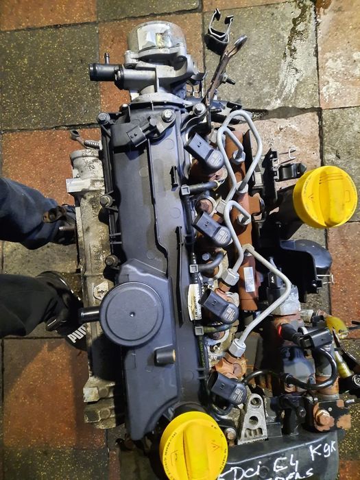 Injector injectoare renault scenic 2 1.5dci siemens renault megane 2 1