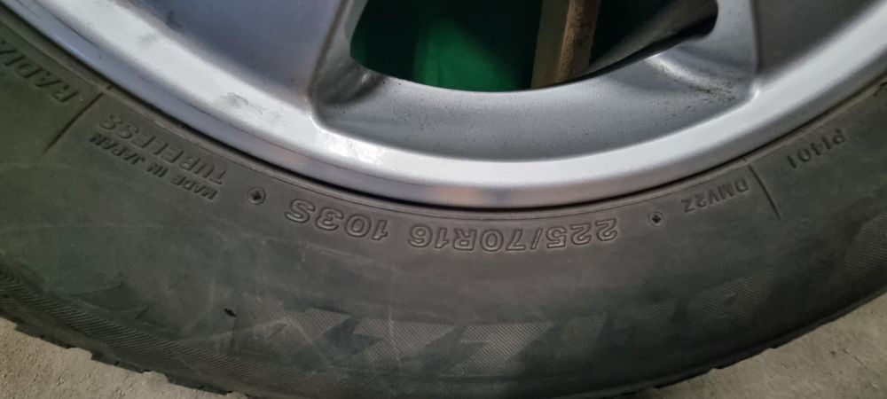 Комплект 16" джанти за Honda със зимни гуми 225/70 R16