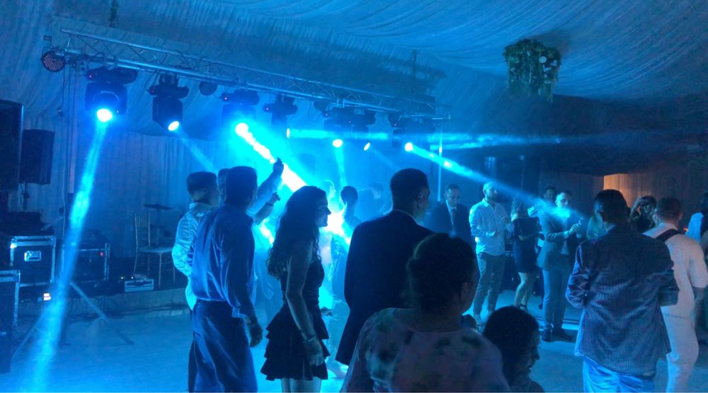 8 Moving head beam 7R 230