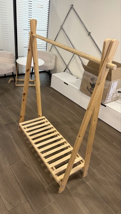 Рейлы для детской одежды (вешалка)