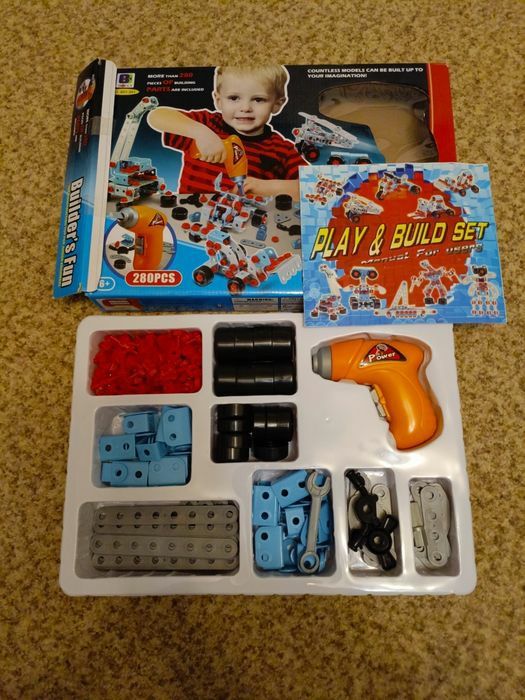 Продам конструктор для мальчиков