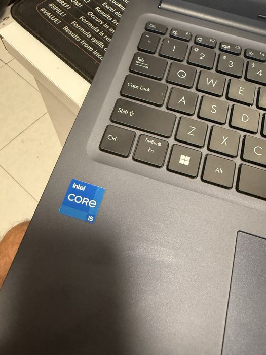 Laptop ASUS VivoBook 15 X1502ZA i5-1240P 8GB 512GB SSD Full HD IPS