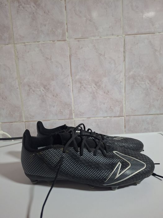 Футбольные бутсы, Demix