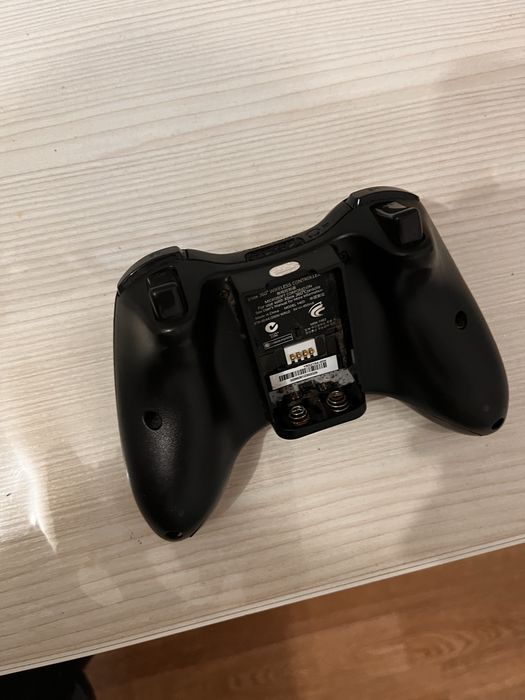 Продам xbox 360 (б/у)