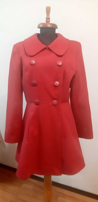 La Donna- palton fucsia, model deosebit, potrivit pentru M