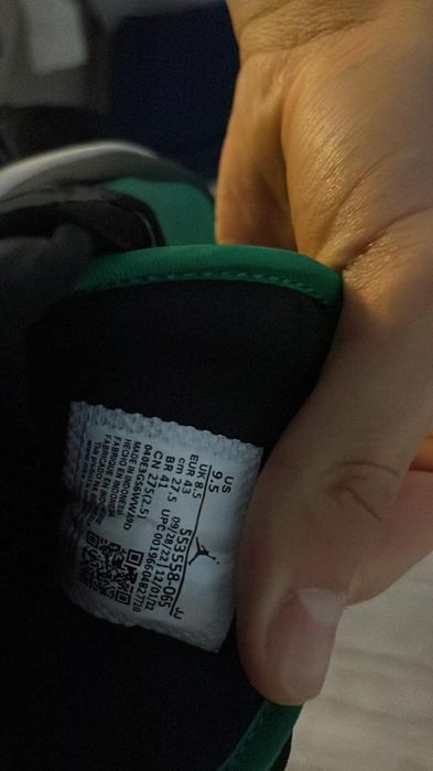 Air Jordan 1 low Black Lucky Green