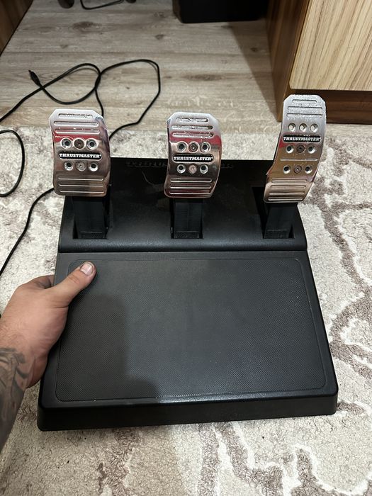 Thrustmaster T300 Ferrari Alcantara Edition