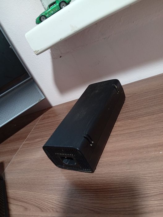Xbox 360 slim freeboot+телевизор и игры