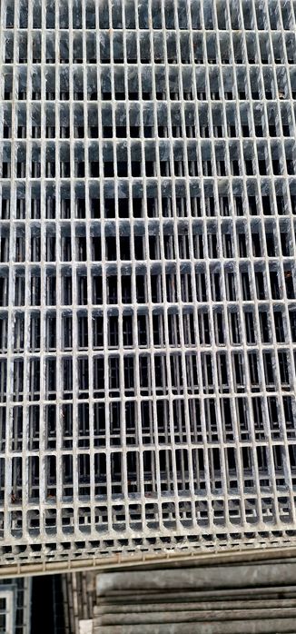 Grătare zincate metalice