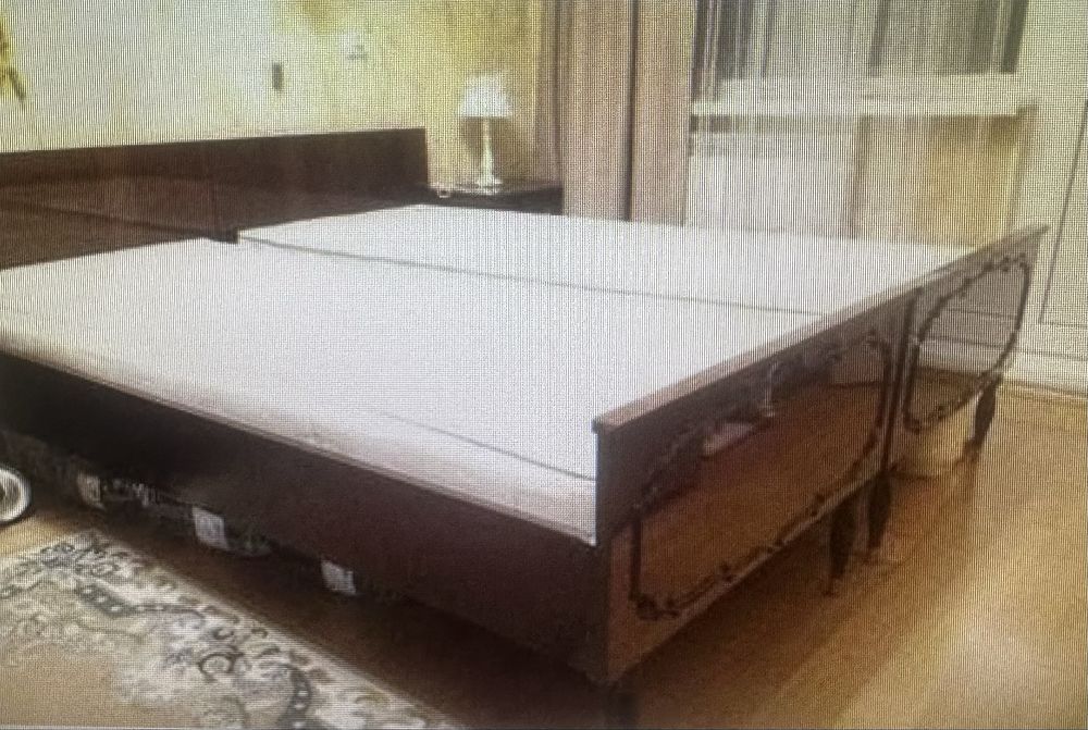 Немецкий спальный гарнитур Зина б/у