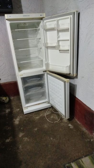 Холодильник LG