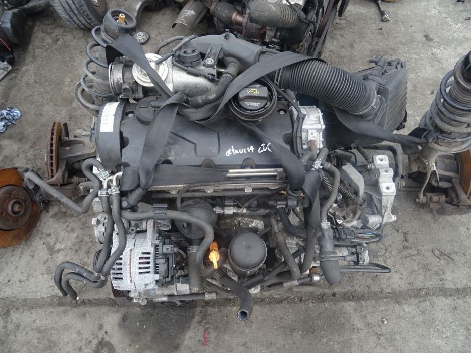 Vand Motor cu Injectoare Volkswagen Golf 4 1.9 TDI AXR din 2004