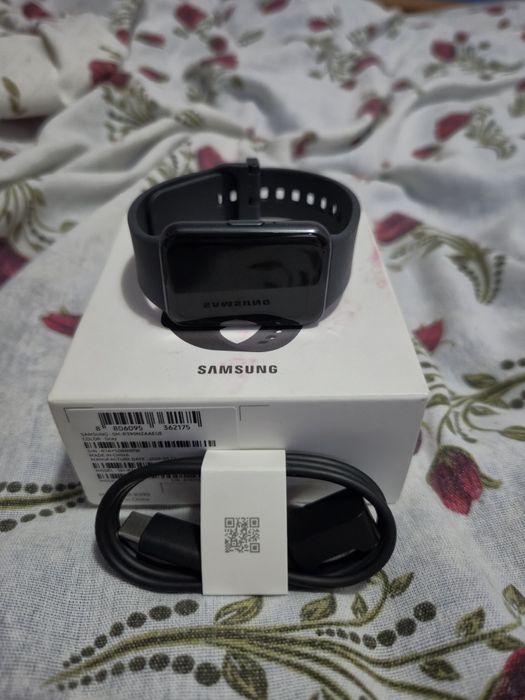 Vând brățară Samsung Galaxy Fit3