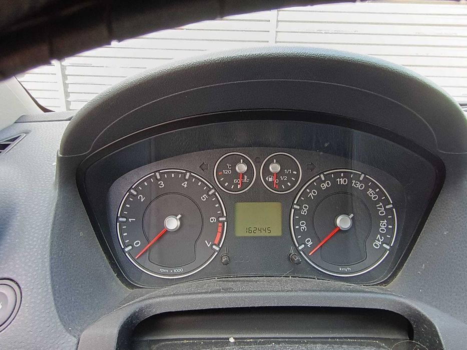 Vand Ford Fiesta 1.4 Benzină 2008, pret 3800 lei, are ITP, se poate vedea in Targu Mures
