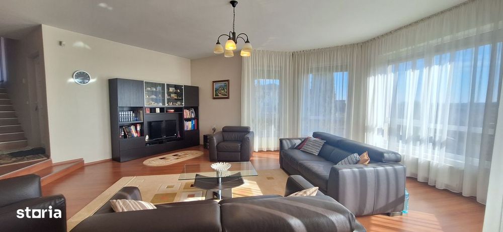 Casa individuală cu teren generos