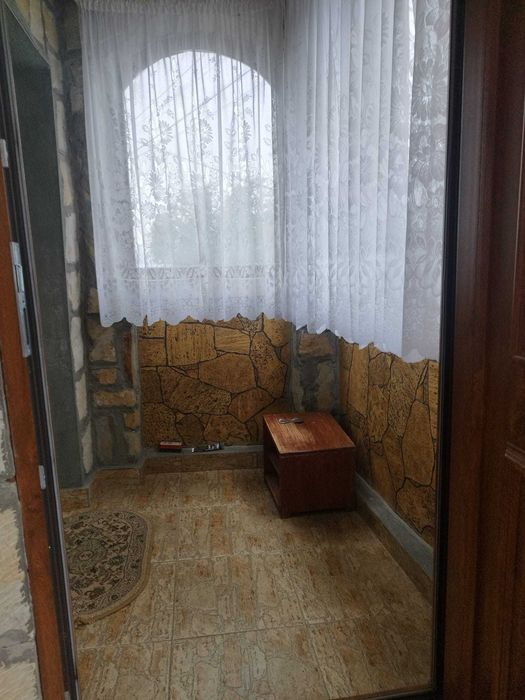 Casa de vanzare cu gradina, garaj si anexe