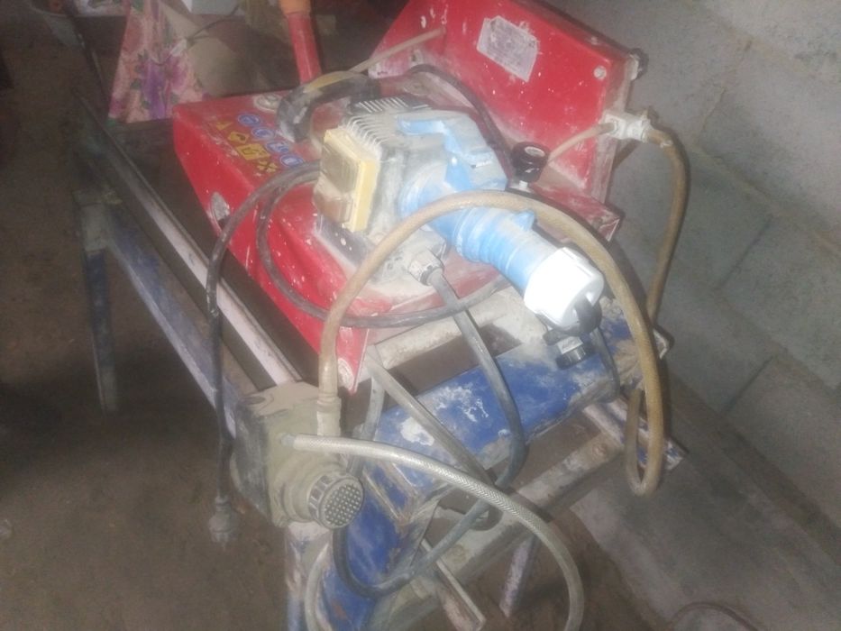 Kafil stanok mramir . Mramir tog‘ toshlarini kesadigan stanok sotiladi