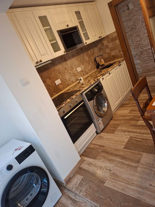 Închiriez apartament 2 camere decomandat