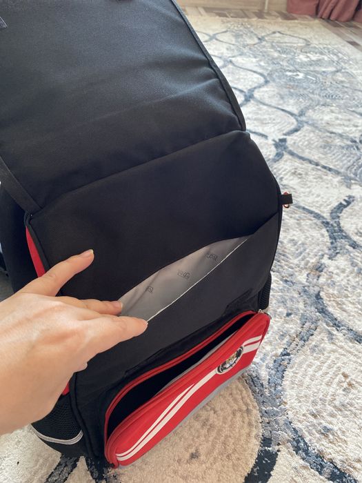 Продам портфель для мальчика! 12000 тг