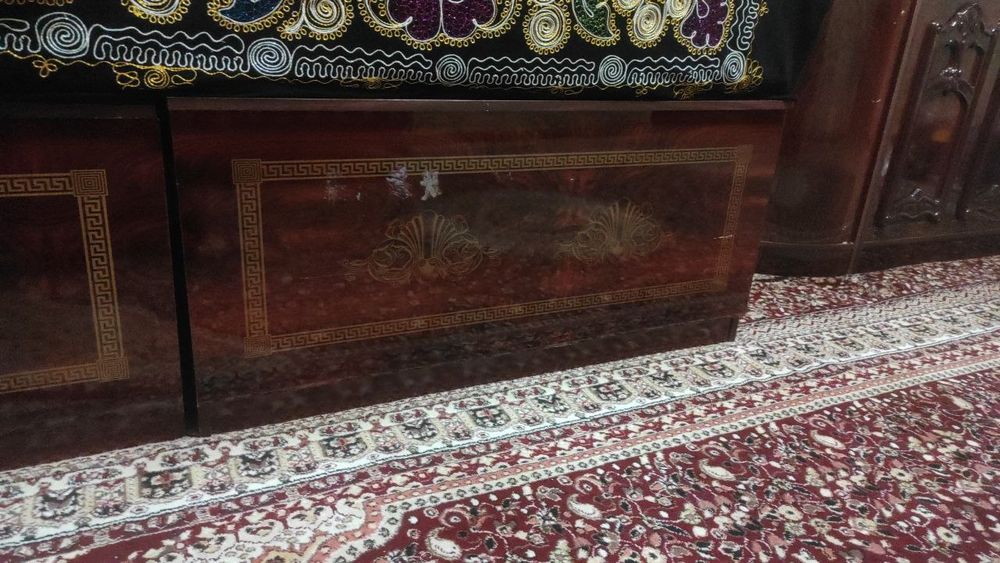 Stenka,sandiq,kereslo