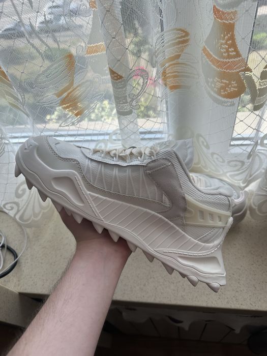 off white odsy albi 43 ( fara avans)