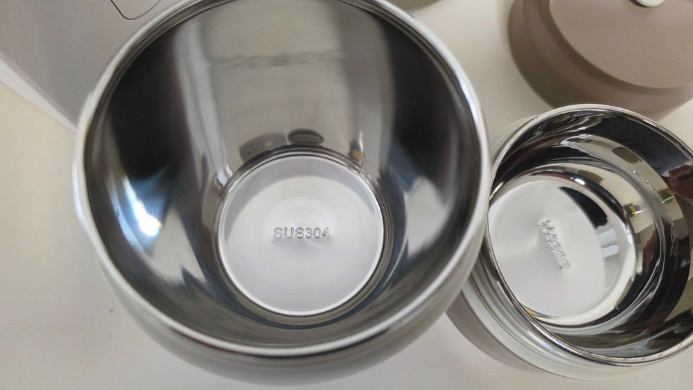 Cutie de prânz Lille Home 600 ml, 2 compartimente, inox, geantă/husă termoizolantă, nouă