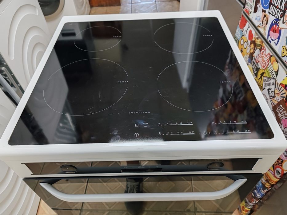Свободно стояща печка с индукционни котлони Voss Electrolux с Pirolise и 2 години Гаранция!