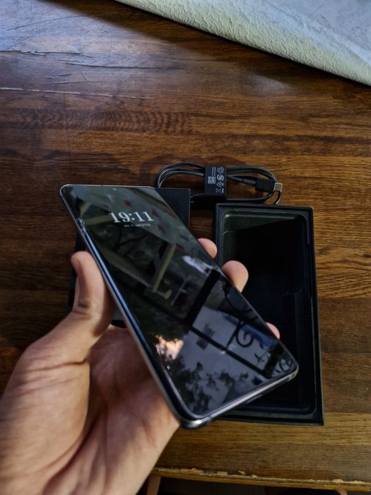 Продам или обменяю Samsung S20